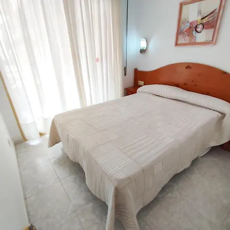 Colibri Apartment *