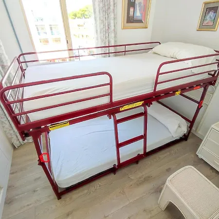 Colibri Apartment *