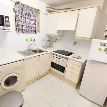 Colibri Apartment *